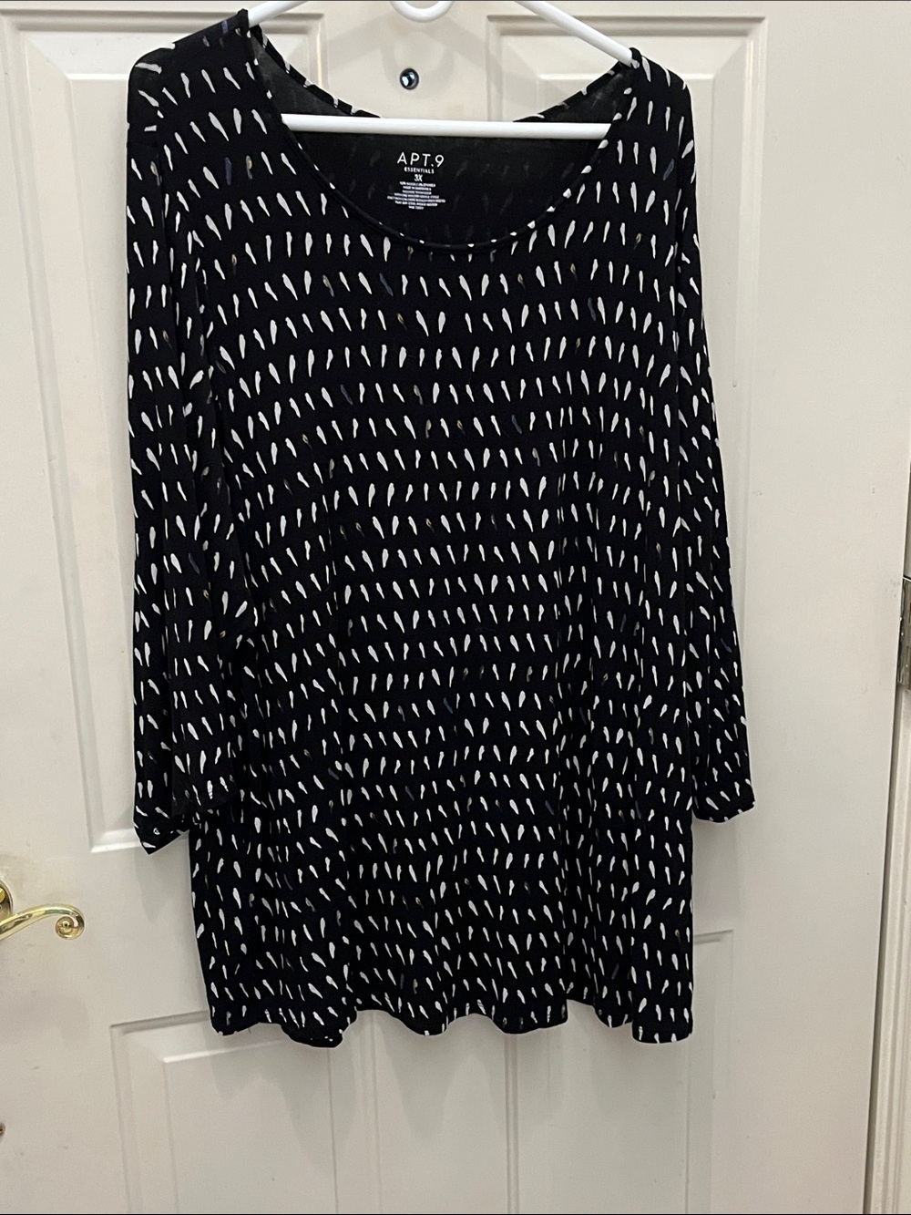 Apt. 9 Black top with White Drop Print Long Sleeve